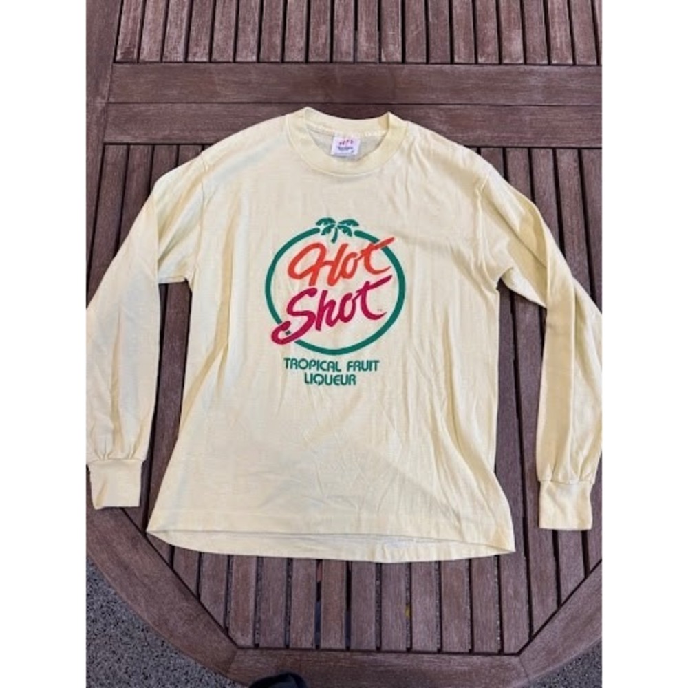 Vintage 1980s Hot Shot Tropical Fruit Liqueur Long Sleeve T-Shirt Tee M USA